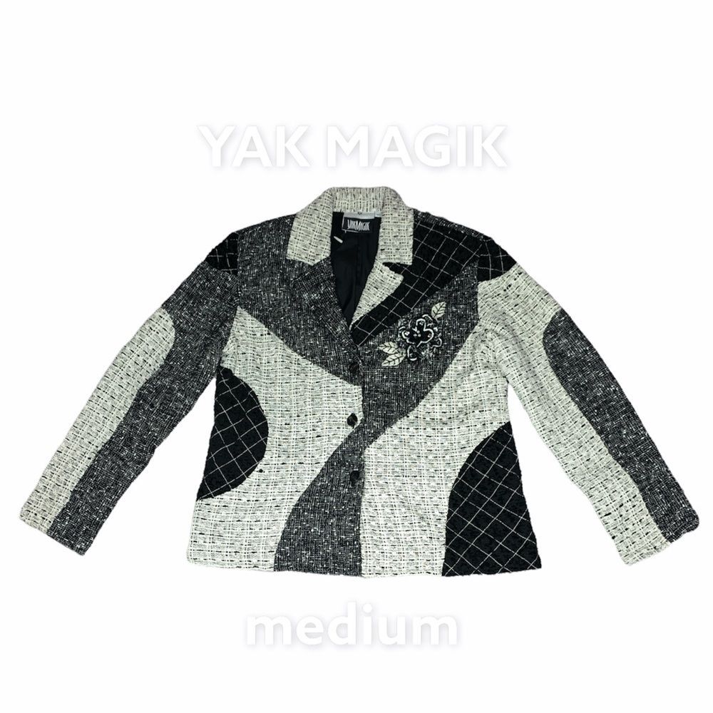YAK MAGIK Wearable Art Black & White Jacket with Pockets Women's Medium